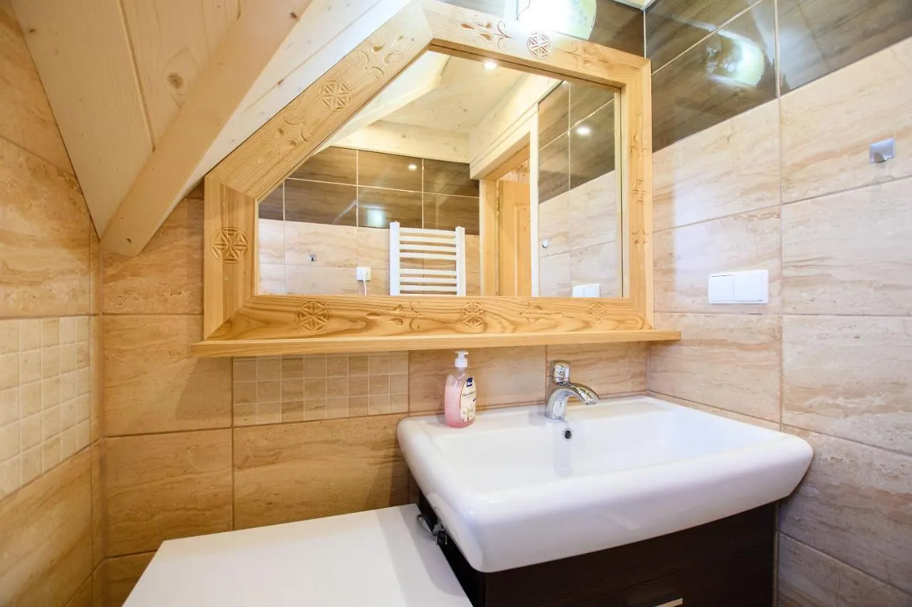 Domek alpejski Domki Na Brzyzku Z Jacuzzi I Widokiem